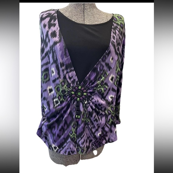 Notations ladies size XL NWOT purple green black leopard print top-rhinestone ac - Picture 1 of 13